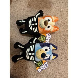 Bluey and bingo Halloween skeleton – new with tags and glow-in-the-dark
